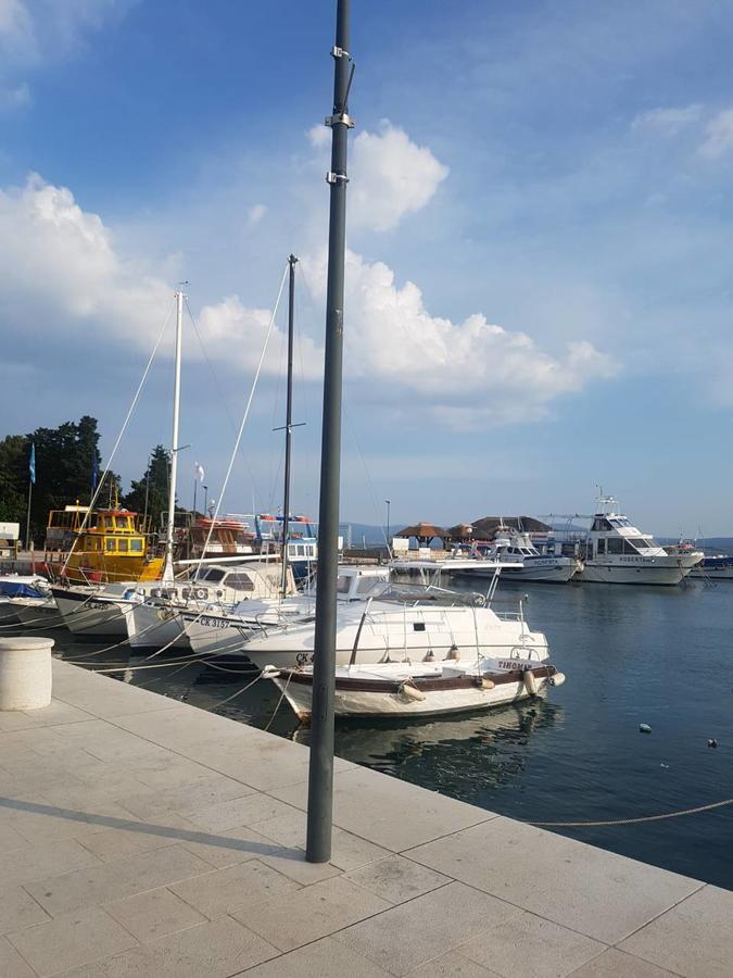 Car Apartments Crikvenica Exterior photo
